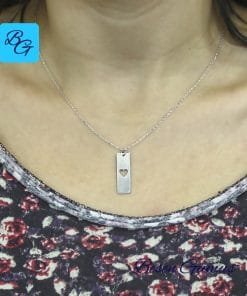 Kalp Figürlü Dikdörtgen Plaka Kolye