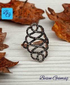 Oniks Taşlı İçiçe Geçmeli Mekik Yüzük