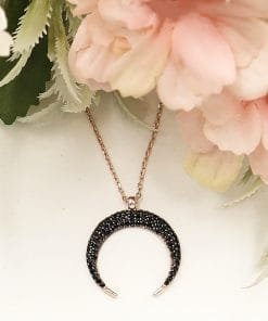 Rose Siyah Yuvarlak Oniks Taşlı Hilal Kolye