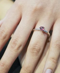 925 Ayar Gümüş Kırmızı Taşlı Kalp Sen Ve Ben Yüzük Işıklı Kutuda