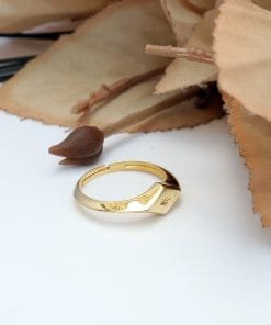 Altın Kaplama Minimal Yıldız Detaylı Kadın Yüzük