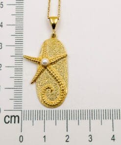 Deniz yıldızı inci detaylı gümüş kolye sarı altın kaplama boyut ve ölçü görünüm