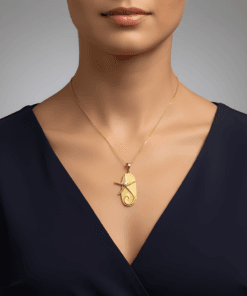 Altın kaplama deniz yıldızı kolye yakın çekim detay