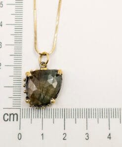 Safir taşlı kolye ölçü ve boyut görünüm